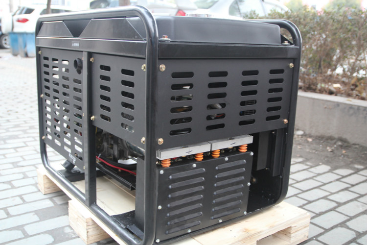 小型柴油发电机的电力供应稳定性:持续供电的保证 小型柴油发电机的电力供应稳定性:持续供电的保证